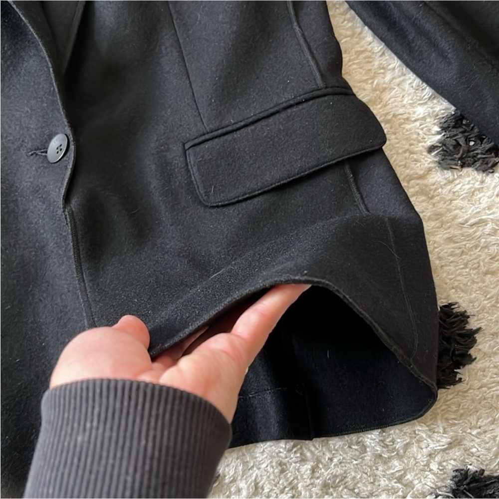 Rag & Bone Size 4 stylish and edgy 100 % wool black one button up blazer - Picture 4 of 12
